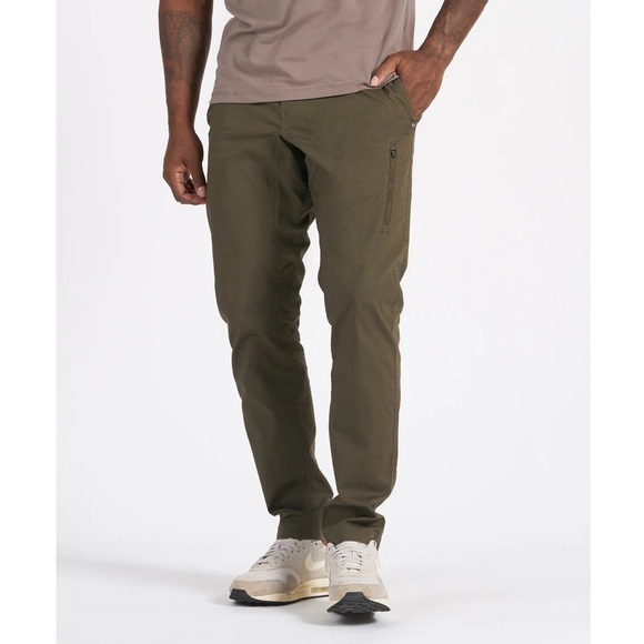 VUORI Men’s Dark Oregano Ripstop Pant - Picture 1 of 9